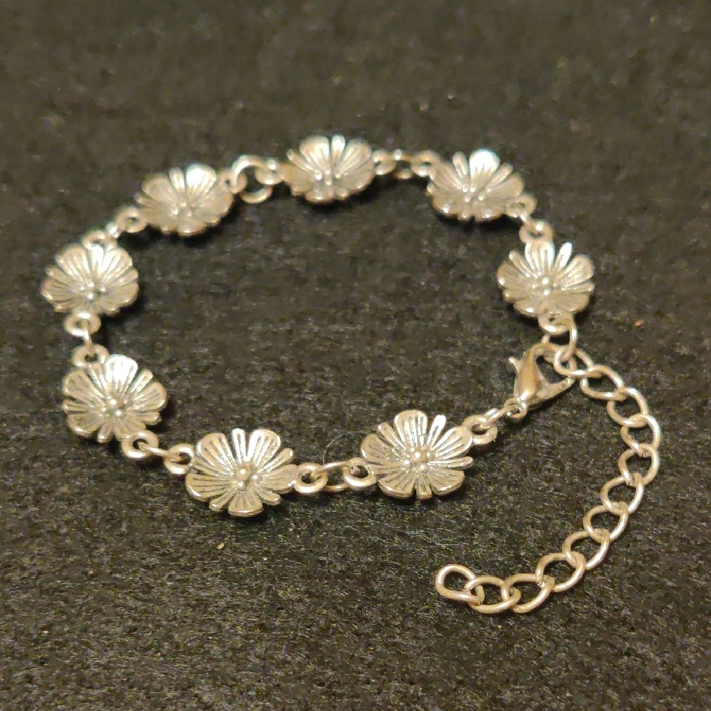 Silver Tone Floral Bracelet